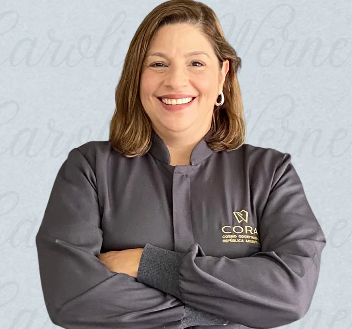 Dra. Carolina Werner, cirurgiã-dentista da CORA